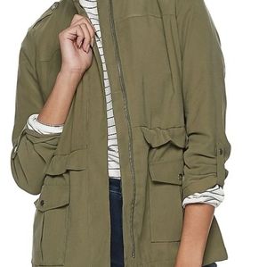 Roll-tab sleeve utility jacket